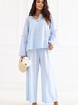Bluzka Italy Moda  Bluza z bumbac de înaltă calitate, care oferă confort și respirabilitate pe tot parcursul zilei. Modelul cu un design simplu face ca blu
