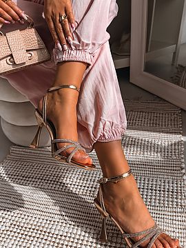 Sandale cu toc Step in style