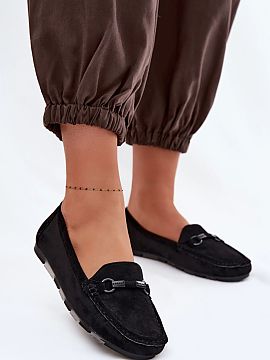 Mocasini Step in style  Mocasini damă din piele ecologică sunt o propunere elegantă și confortabilă pentru ziua de zi. Croiala plată asigură confortul purtă