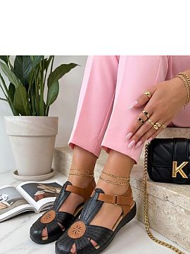 Sandaale Solea  Sandale confortabile cu închidere velcro sunt o propunere ideală pentru zilele calde pentru femeile care apreciază confortul și funcțio