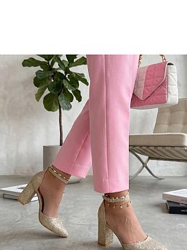 Pantofi dcu toc gros Solea  Tocuri elegante cu un design rafinat sunt o propunere excelentă pentru femeile care apreciază stilul și confortul în orice situație. Re