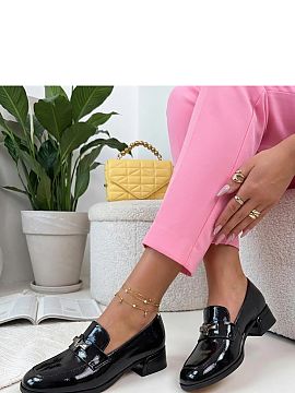 Mokasini Solea  Elegantele loafers realizate din piele naturală lucioasă sunt o propunere pentru femeile care apreciază clasicul combinat cu confortul. F