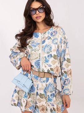 Jachetă Italy Moda  Geaca de damă de tip bomber, ideală pentru sezonul de primăvară/vară. Proiectată într-un stil casual, se potrivește perfect în țin