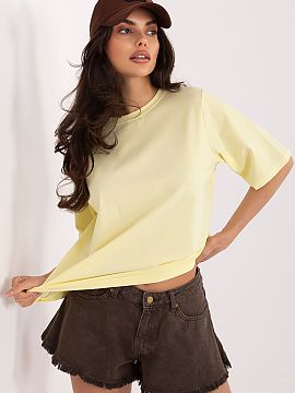 tricou Rue Paris  Tricoul de damă basic cu un caracter casual este un element indispensabil al garderobei zilnice. Croiala netedă îl face extrem de versati