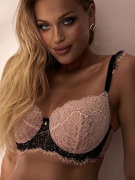 Soft Kinga  Sutienul moale cu jumătate de corset Gina SC-1189 este un model cu un caracter deosebit de feminin și senzual. Realizat din dantelă fină