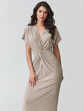 rochie de zi Makadamia  Rochia midi elegantă este o alegere perfectă pentru femeile care apreciază eleganța clasică și designul modern. Modelul se remarcă pr