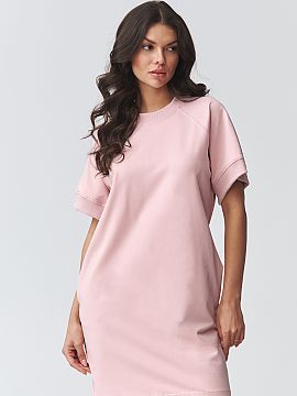 rochie de zi Makadamia  Rochia oversized din material textil este o alegere ideală pentru femeile care apreciază combinația dintre confort și aspectul la modă.