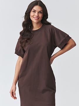 rochie de zi Makadamia  Rochie sport confortabilă și elegantă, de tip oversize, este alegerea perfectă pentru femeile care apreciază combinația dintre confort