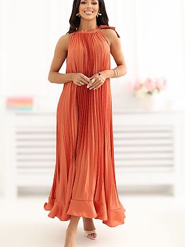 rochie formală Rue Paris  Rochia plisată de cocktail este o propunere elegantă care se potrivește perfect pentru ocazii speciale și petreceri. Croiala sa ușoară