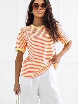 tricou Rue Paris  Maieu pentru femei cu dungi este o propunere clasică într-un stil casual, ideal pentru zi de zi. Modelul atemporal îi conferă un caracte