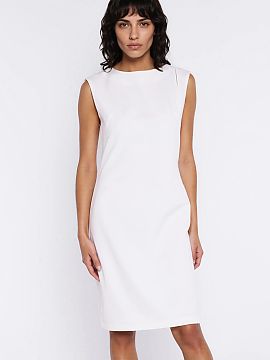 rochie de zi Nife  Rochia elegantă cu croială lejeră este o propunere perfectă pentru femeile care apreciază confortul și stilul modern. Modelul ușor cr