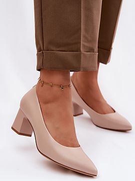 Pantofi dcu toc gros Step in style  Pantofi cu toc pentru femei de la marca Sergio Leone reprezintă o propunere clasică și atemporală pentru femeile care apreciază elegan�