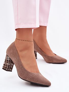 Pantofi dcu toc gros Step in style  Pantofi de damă de la marca Sergio Leone sunt o propunere care încântă prin eleganța și aspectul lor atemporal. Realizate dintr-un mat