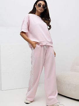 Pantaloni de trening Factory Price  Pantaloni de tip larg cu picior sunt o combinație perfectă între confort și stil modern. Proiectați pentru uzul zilnic, se potrivesc pe