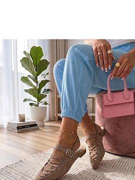 Balerinki Solea  Elegantele balerine realizate din piele moale și ecologică de catifea sunt o propunere elegantă pentru femeile care apreciază clasicul s