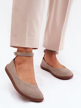 Balerinki Step in style  Balerinii pentru femei din piele naturală sunt o propunere elegantă și confortabilă pentru fiecare zi, ideală pentru femeile care aprec