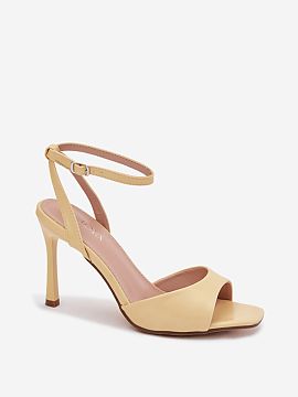 Sandale cu toc Step in style