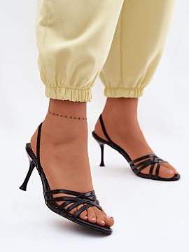 Sandale cu toc Step in style  Elegantele sandale de damă realizate din piele ecologică de înaltă calitate sunt o propunere ideală pentru femeile care apreciază stil