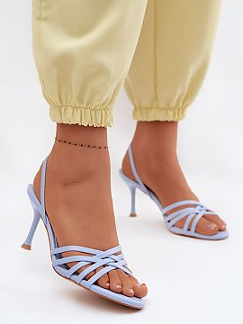 Sandale cu toc Step in style  Sandale elegante pentru femei, fabricate din piele ecologică de înaltă calitate, reprezintă o propunere ideală pentru femeile care apre