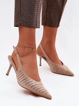 Sandale cu toc Step in style  Sandalele pentru femei din piele ecologică sunt o propunere elegantă pentru femeile care apreciază stilul și caracterul feminin. Modelul