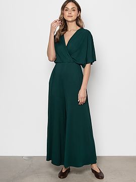 Salopetă awama  Acest model este o propunere care îmbină estetica modernă cu cel mai înalt confort al utilizării zilnice. Stilul elegant a fost proiect