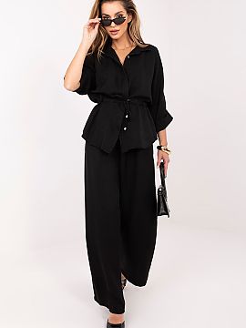 set Italy Moda  Setul feminin format dintr-o cămașă și pantaloni este o propunere confortabilă și stilată, ideală pentru ziua de zi și pentru munc�