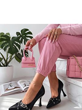 Pantofi cu toc subţire (stiletto) Solea  Elegantele tocuri înalte cu o cataramă decorativă sunt o propunere ideală pentru femeile care apreciază clasicul într-o interpretare m