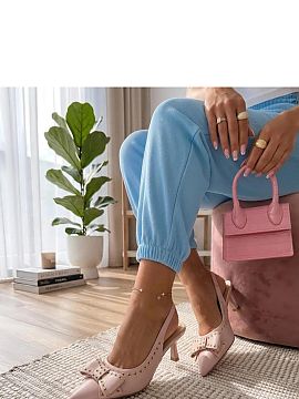 Pantofi cu toc subţire (stiletto) Solea