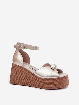Cizme cu toc înalt Step in style
