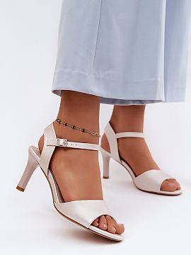 Sandale cu toc Step in style  