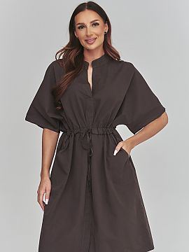 Rochie de zi Makadamia  Rochie casual eleganta pentru femei cu croiala lejera este alegerea ideala pentru femeile care apreciaza confortul si designul atemporal. Mo