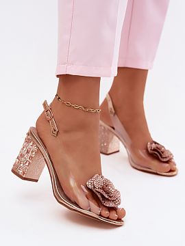 Sandale cu toc Step in style  Sandale transparente pentru femei sunt o propunere spectaculoasă creată cu gândul la ocazii deosebite. Forma subtilă în combinație cu 