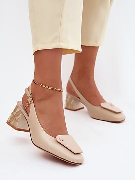 Pantofi dcu toc gros Step in style  Pantofi de damă din piele naturală sunt o propunere elegantă pentru ocazii speciale. Croiala clasică, cu călcâiul descoperit, conferă