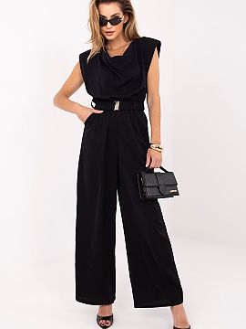 Salopetă Italy Moda  Costum elegant cu finisaj neted este o propunere universală, care se potrivește atât pentru ziua de zi, la locul de muncă, cât și pent