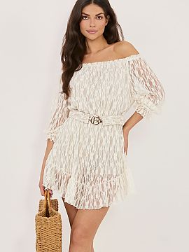 Salopetă Italy Moda  Costumul elegant de damă este o propunere unică care combină confortul și un stil feminin și elegant, ideal pentru zi de zi. Modelul re