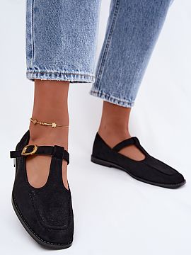 Pantofi Step in style  Pantofii dama din imitație de velur sunt o propunere stylish pentru femeile care apreciază formele clasice într-o versiune modernă. Mode