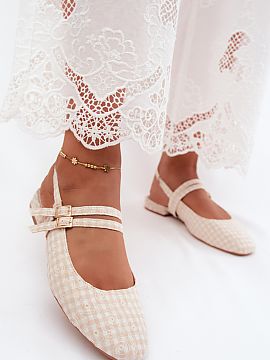 Sandale Step in style  Sandalile pentru damescu din material textil sunt o propunere stilată pentru zilele calde. Modelul realizat cu grijă se distinge printr-un