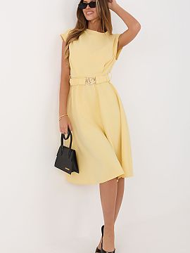 Rochie de zi Italy Moda  Rochie midi stilată și versatilă, care se potrivește perfect atât pentru ziua de zi, la birou, cât și la întâlniri mai elegante. Cr