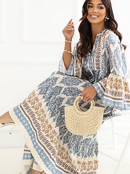 Rochie de zi Italy Moda  Rochie lejeră de vară în stil boho, care combină libertatea, confortul și caracterul artistic și la modă. Croiala lejeră asigură o 