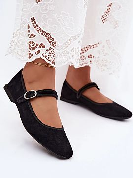 Balerini Step in style  Balerinii pentru femei fabricați din imitație de catifea sunt o combinație de confort și stil atemporal. Croială clasică cu vârfuri u
