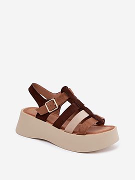 Sandale cu platformă Step in style