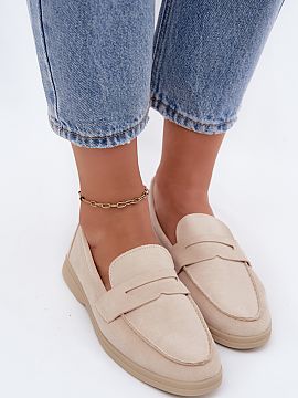 Mocasini Step in style  Mocasini eleganți pentru femei realizați dintr-un ecosuede moale reprezintă o propunere atemporală pentru ținutele de zi cu zi și cele