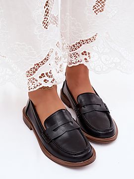 Mocasini Step in style  Mocasini pentru femei din imitație de piele sunt o propunere clasică și elegantă, care nu iese niciodată din modă. Tăietura atemporal