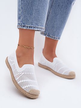 Espadrile Step in style  Mocasini dantelati din material textil sunt o propunere usoara si confortabila pentru zilele mai calduroase. Croiala clasica combinata cu fi