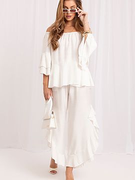 Completă Rue Paris  Setul feminin format din bluză și pantaloni este o propunere elegantă și confortabilă pentru femeile care apreciază stilul și confort