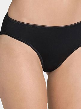 Chiloţi Sloggi  Chilotul Figi Feel Sensational Tai 10143034-0004 este o combinație între confortul zilnic și eleganța subtilă. Creat pentru femeile car