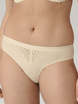 Chiloți în stil brazilian Triumph  Slip brazilieni Aura Spotlight Brazilian 10208024-6720 este o propunere elegantă pentru femeile care apreciază combinarea subtilității s