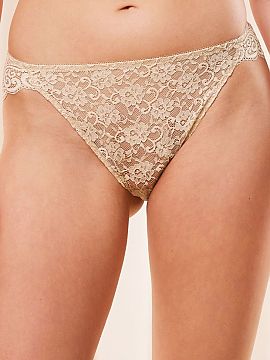 Chiloţi Triumph  Chilotul Amourette Highleg Tai 10219109-0026 este o combinație de eleganță, confort și potrivire perfectă. Croiala cu picioarele înalt