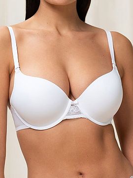 Sutien întărit Triumph  Sutienul cu armătură Lovely Micro WHPM 10186625 este un model din colecția Lovely Micro, creat ca lenjerie intimă minimalistă de zi cu 