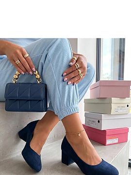 Pantofi cu toc simplu Solea  Elegantele pantofi cu toc sunt o alegere perfectă pentru femeile care apreciază eleganța și confortul purtării. Croiala universală fac